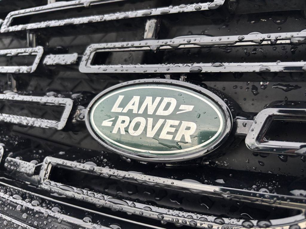 Used 2024 Land Rover Range Rover Velar Dynamic SE AWD/4WD image 31