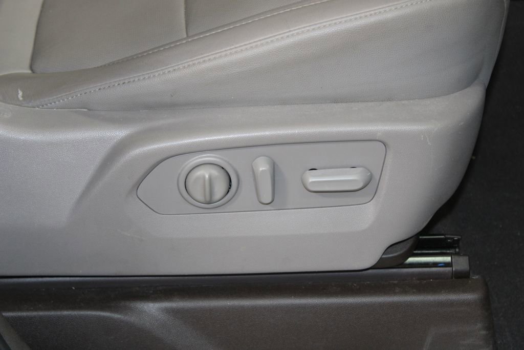 Used 2020 GMC Sierra 1500 SLT w/ SLT Premium Package image 29