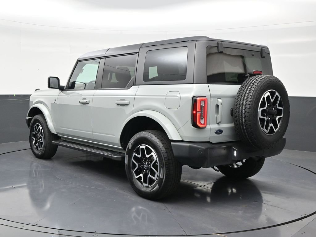 Used 2022 Ford Bronco Outer Banks AWD/4WD image 3