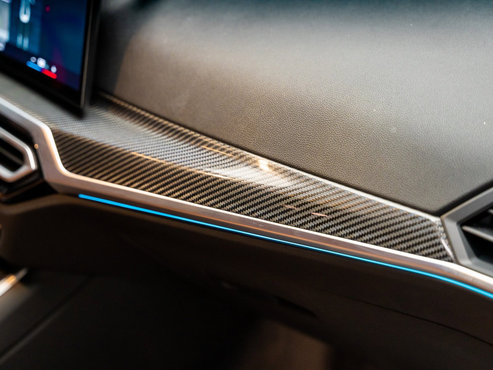 Used 2024 BMW M2 w/ Lighting Package image 55