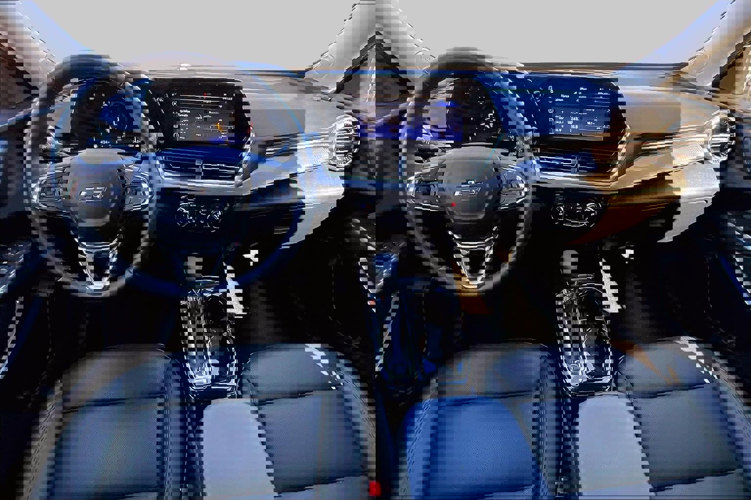 Used 2025 Chevrolet Trax ACTIV w/ Driver Confidence Package image 13