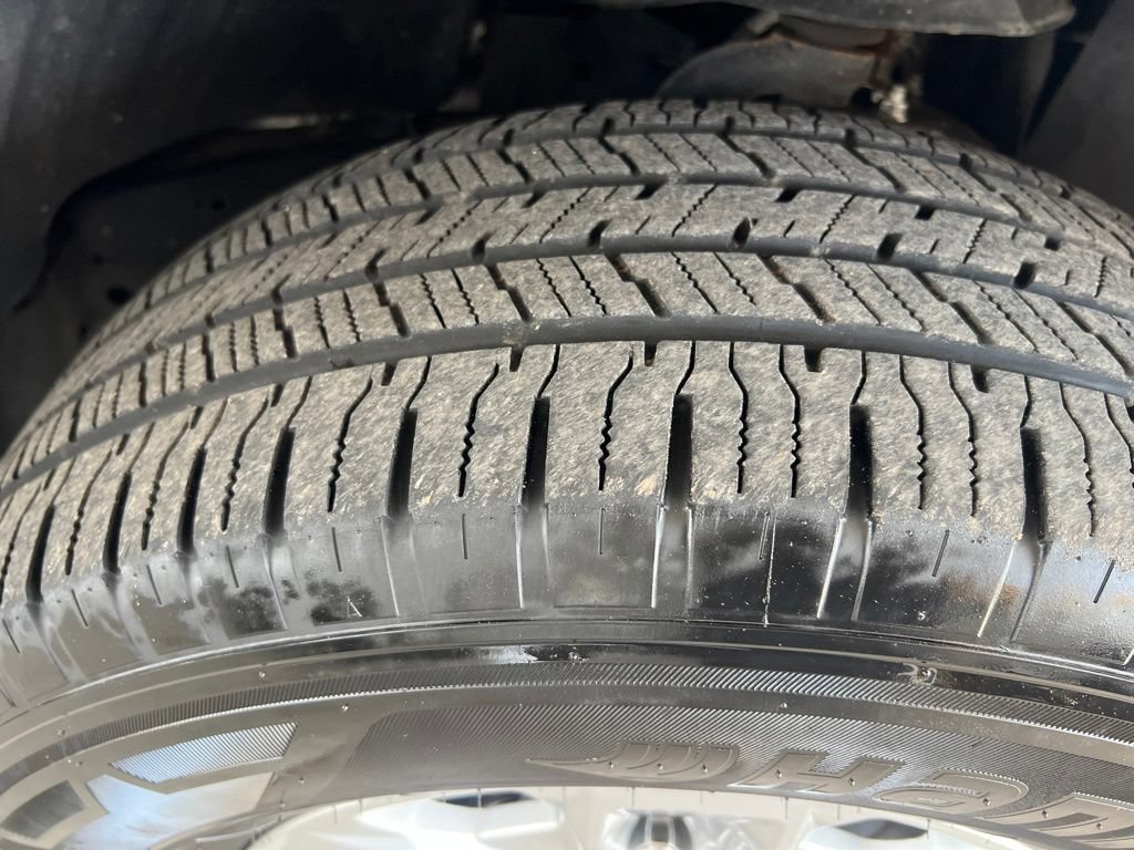 Certified 2024 Nissan Frontier SV AWD/4WD image 34