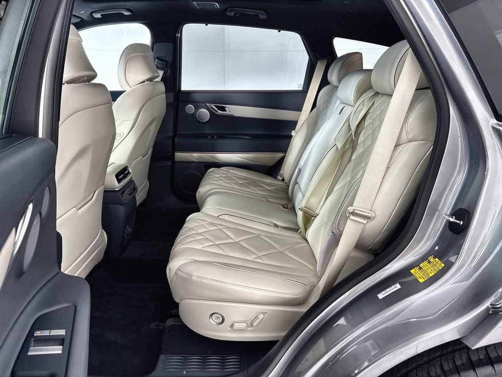 Used 2025 Genesis GV80 3.5T Prestige AWD/4WD image 25