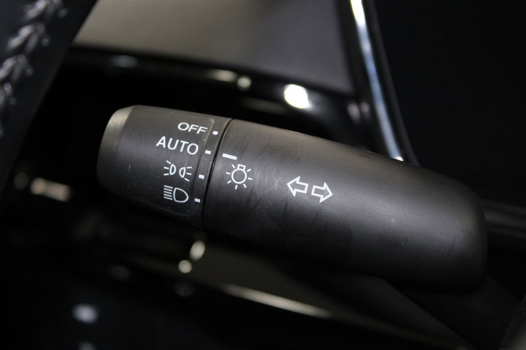 Used 2025 Honda CR-V EX-L image 37