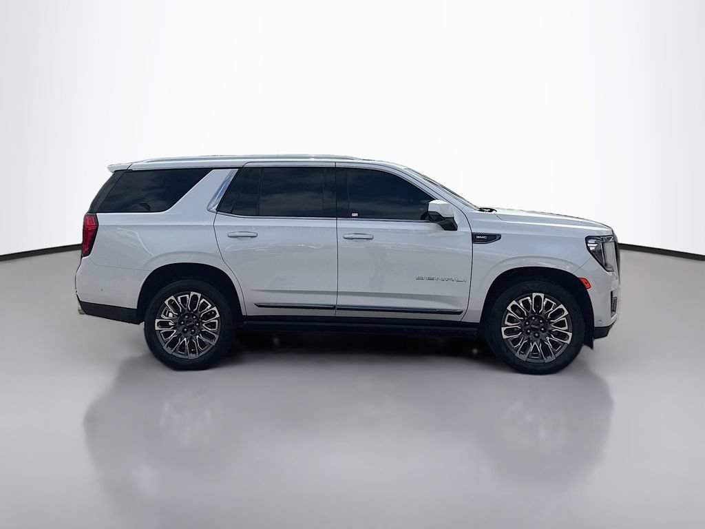 Used 2023 GMC Yukon Denali Ultimate AWD/4WD image 8