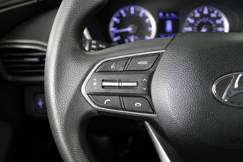 Used 2020 Hyundai Santa Fe SE FWD image 23