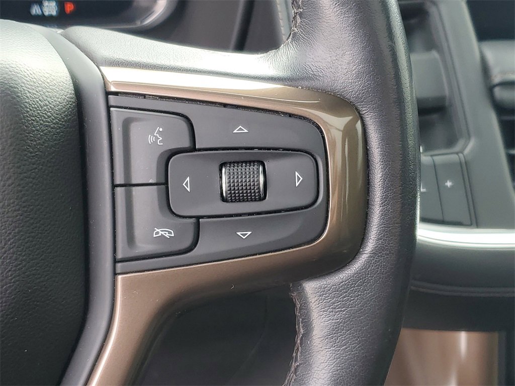 Used 2023 Chevrolet Suburban High Country image 18