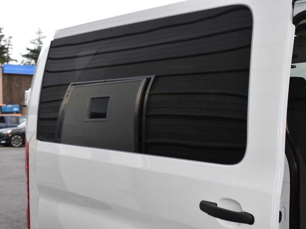 Used 2023 Ford Transit 350 XLT image 25