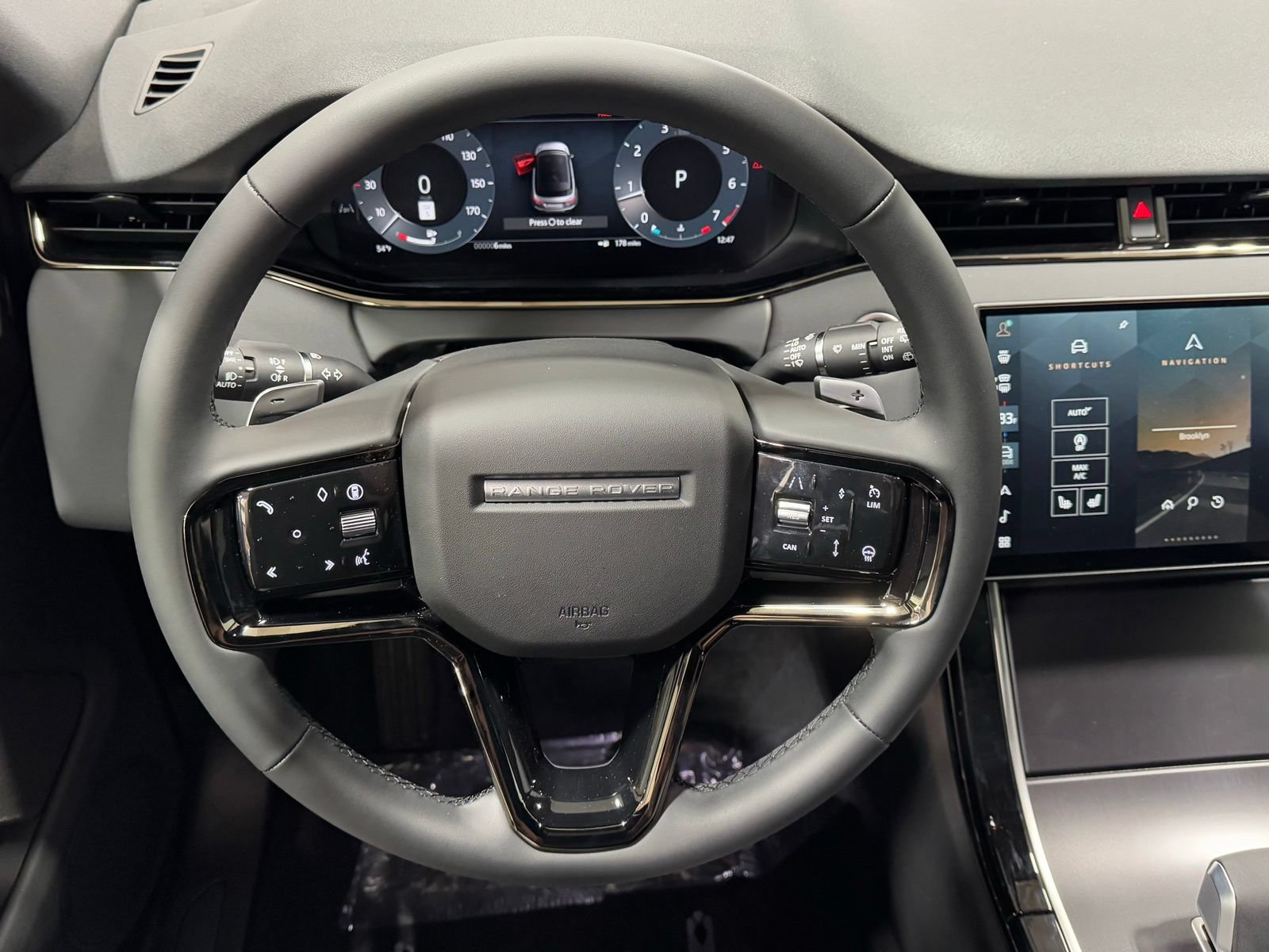 New 2026 Land Rover Range Rover Evoque Dynamic SE AWD/4WD image 18