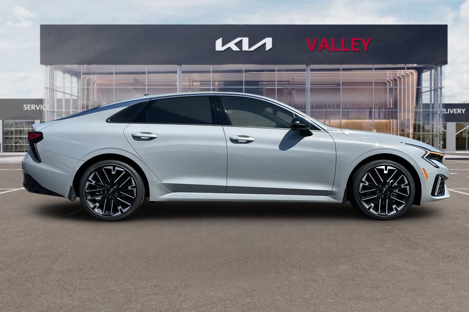 Used 2025 Kia K5 GT-Line w/ GT-Line Premium Package FWD image 3