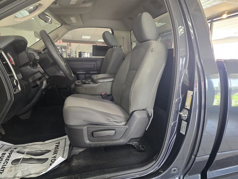 Used 2015 RAM 1500 Tradesman w/ Popular Equipment Group AWD/4WD image 9
