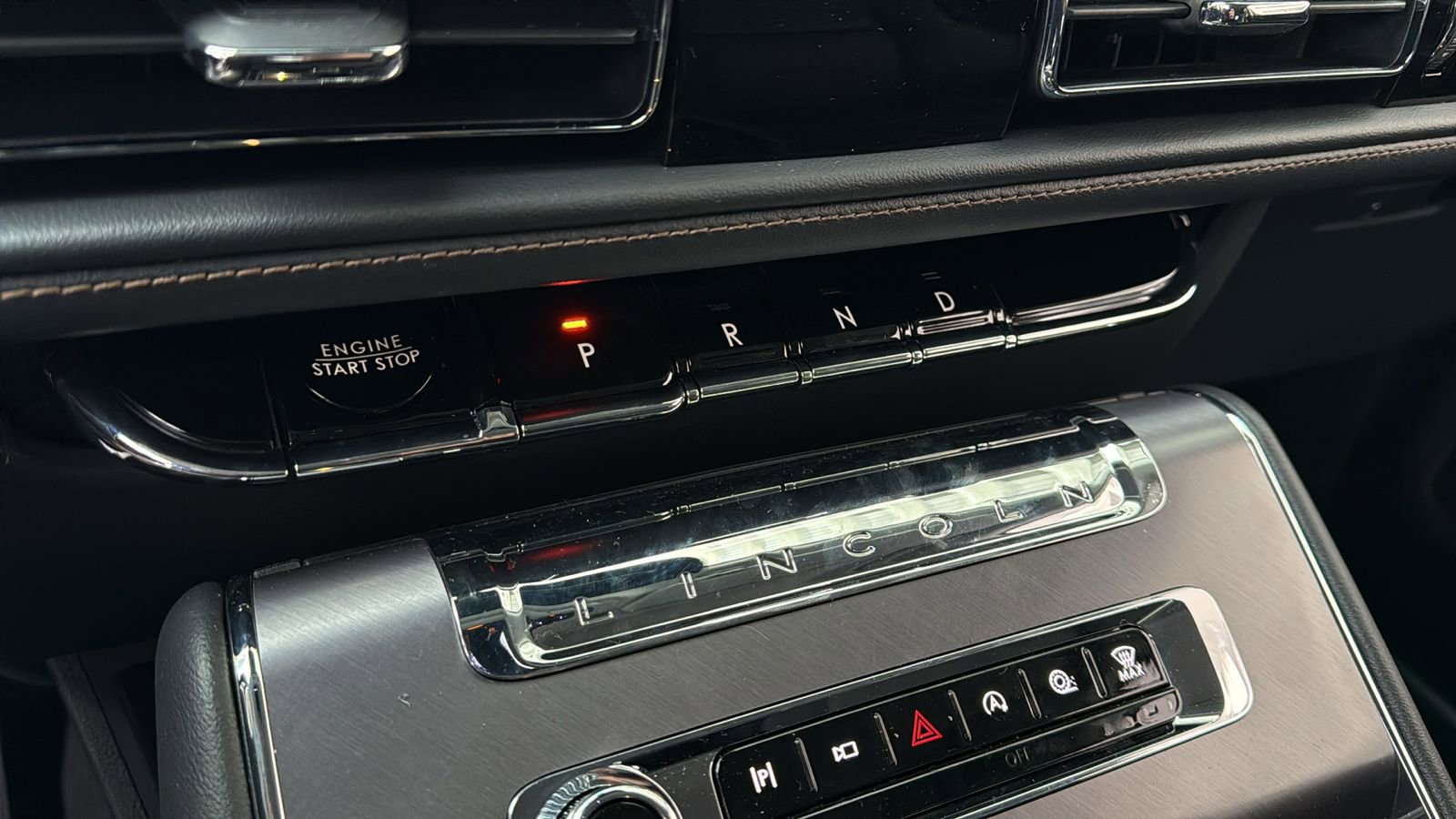 New 2026 Lincoln Aviator AWD image 20