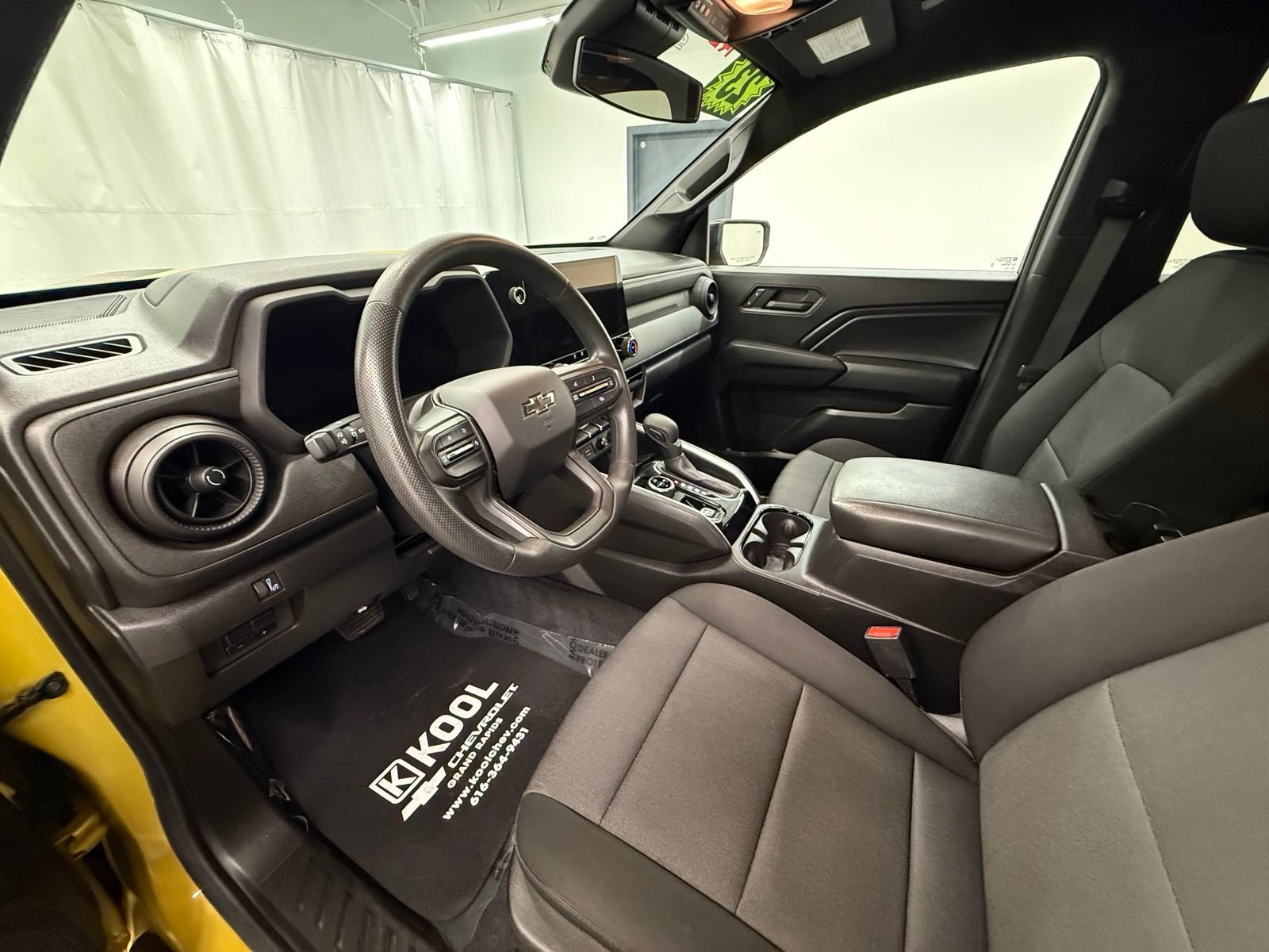 Used 2023 Chevrolet Colorado Trail Boss w/ LPO, Skid Plate Package AWD/4WD image 11