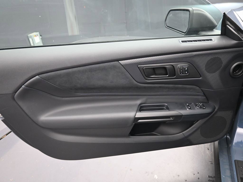 New 2025 Ford Mustang Dark Horse image 15