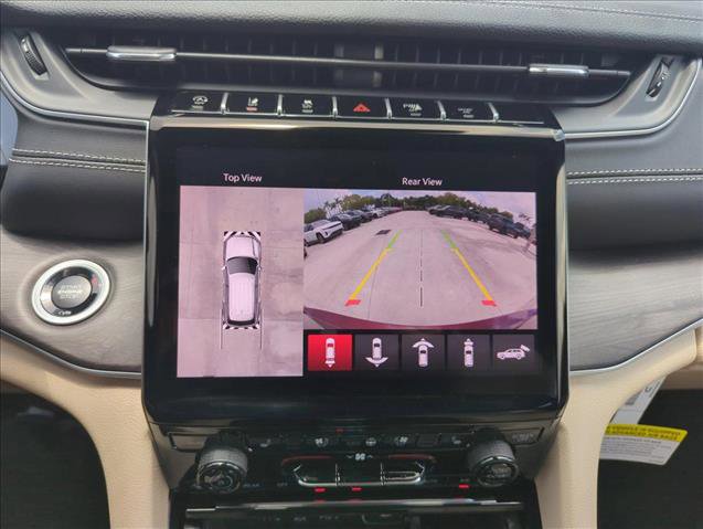 New 2025 Jeep Grand Cherokee Limited w/ Luxury Tech Group II RWD image 14