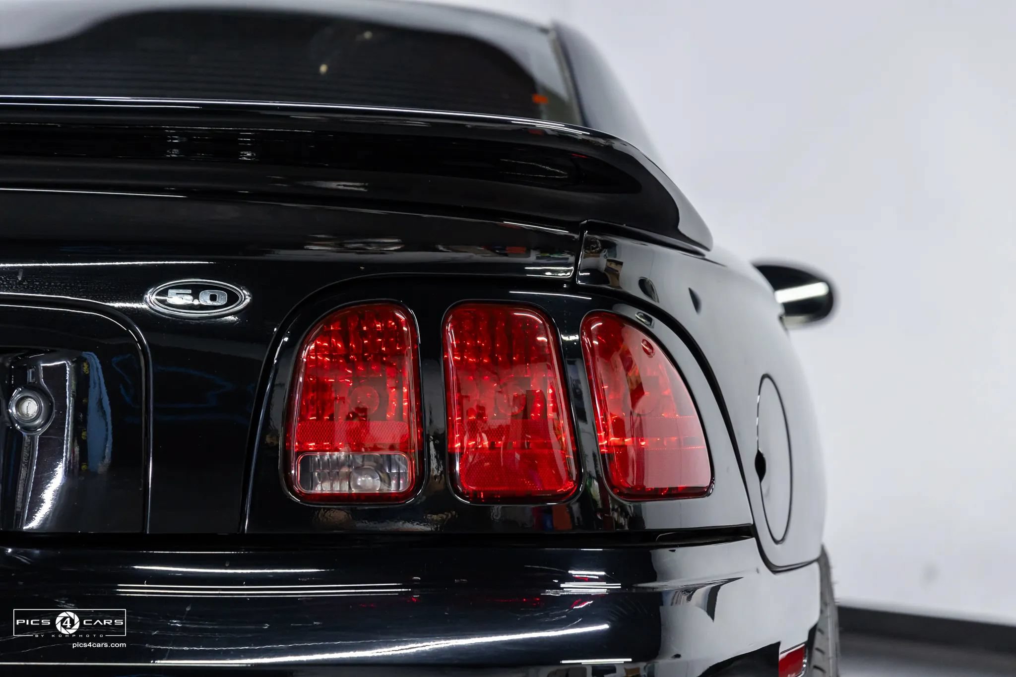 Used 1994 Ford Mustang GT RWD image 35