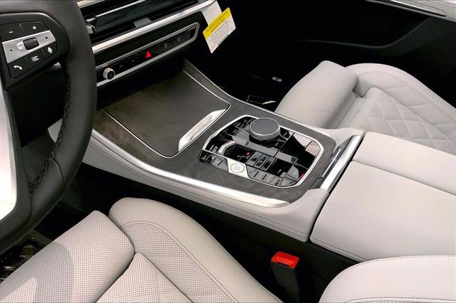 New 2026 BMW X5 xDrive40i w/ Premium Package image 6