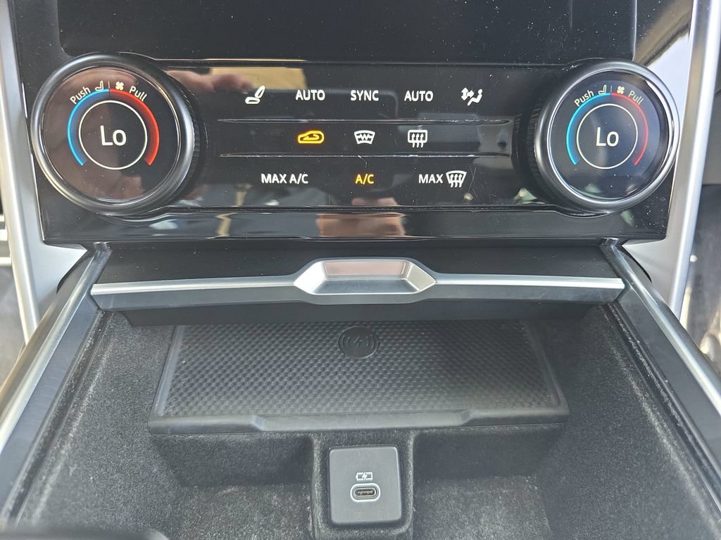 Certified 2023 Land Rover Range Rover SV AWD/4WD image 29