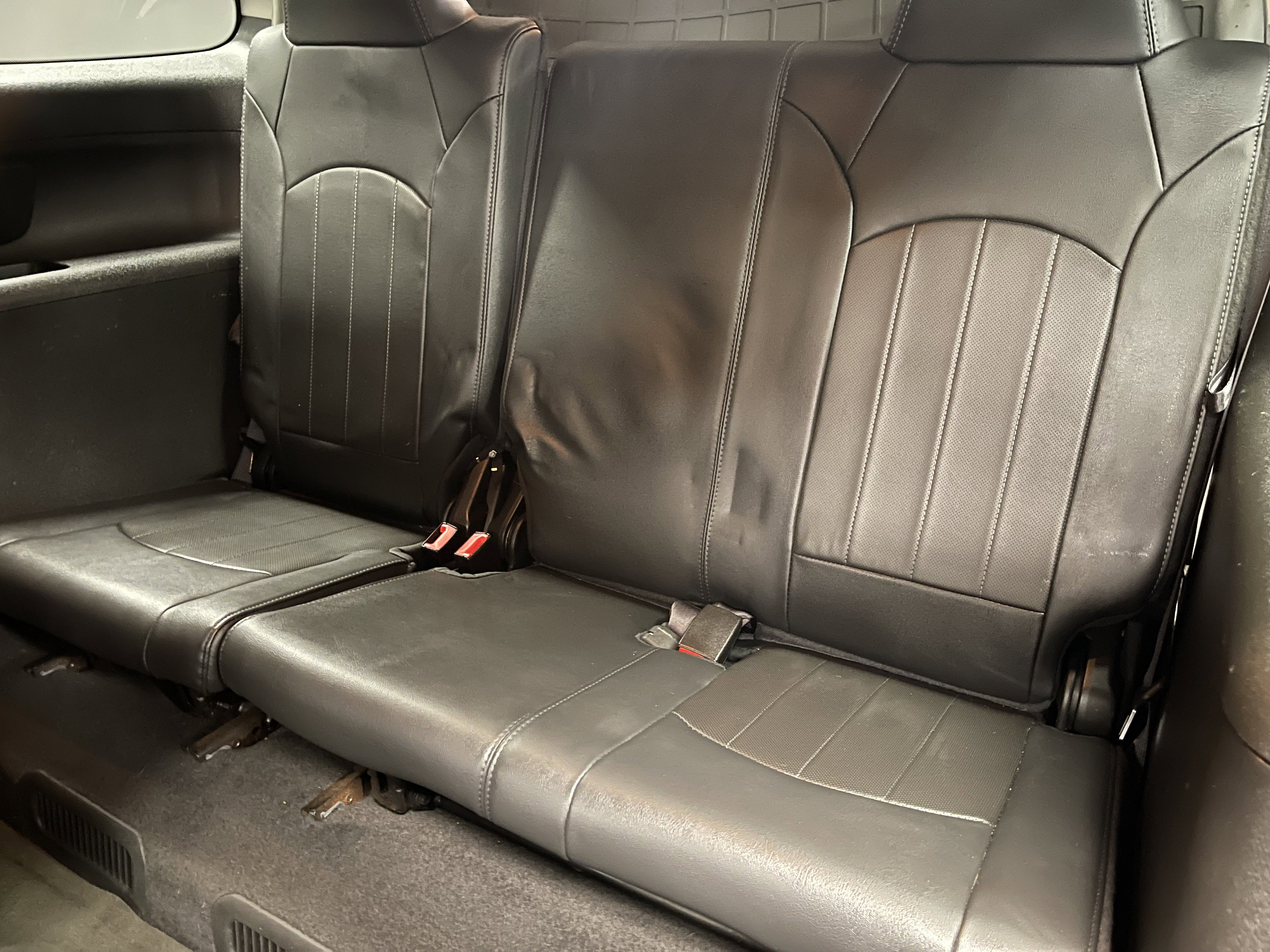 Used 2015 GMC Acadia SLT FWD image 17