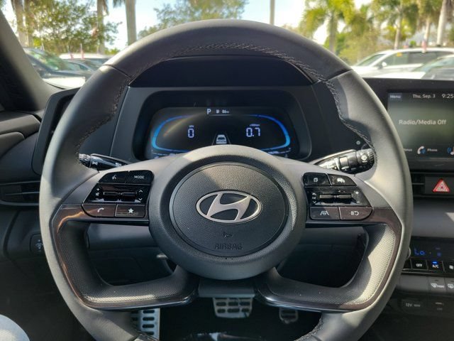 Certified 2026 Hyundai Elantra Sport FWD image 17