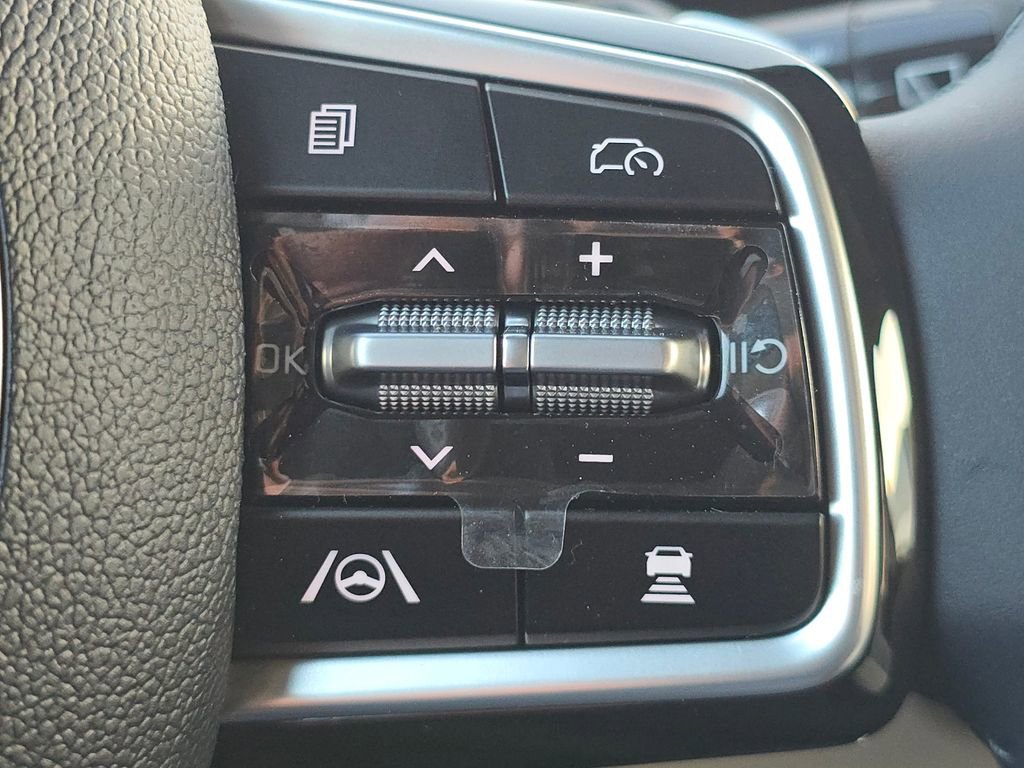 New 2026 Kia Carnival EX image 31