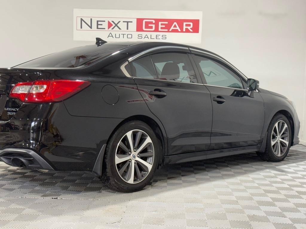Used 2018 Subaru Legacy 3.6R Limited AWD/4WD image 8