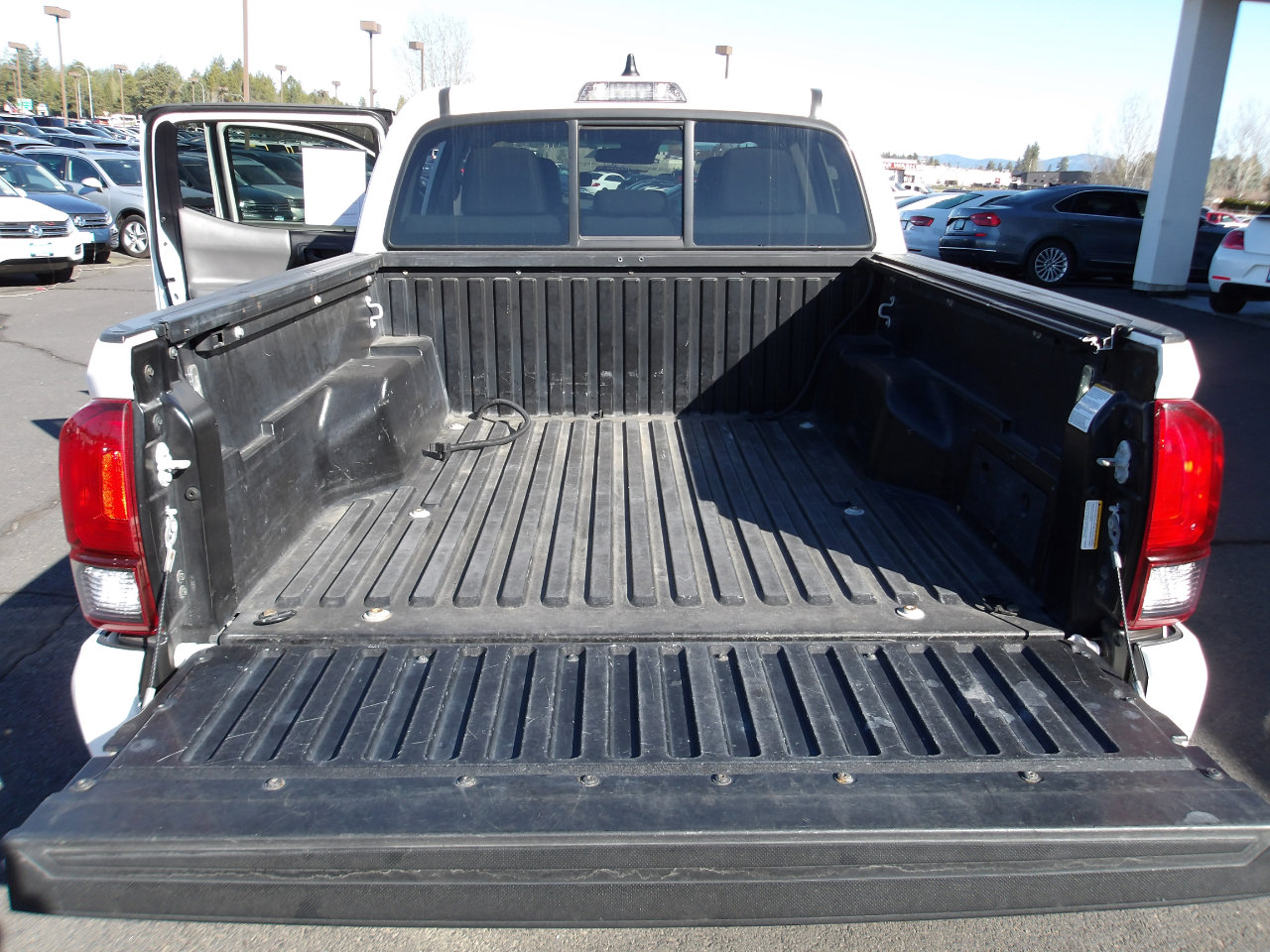 Used 2021 Toyota Tacoma SR5 image 11