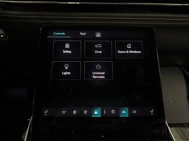 Certified 2025 Cadillac Escalade Luxury image 22