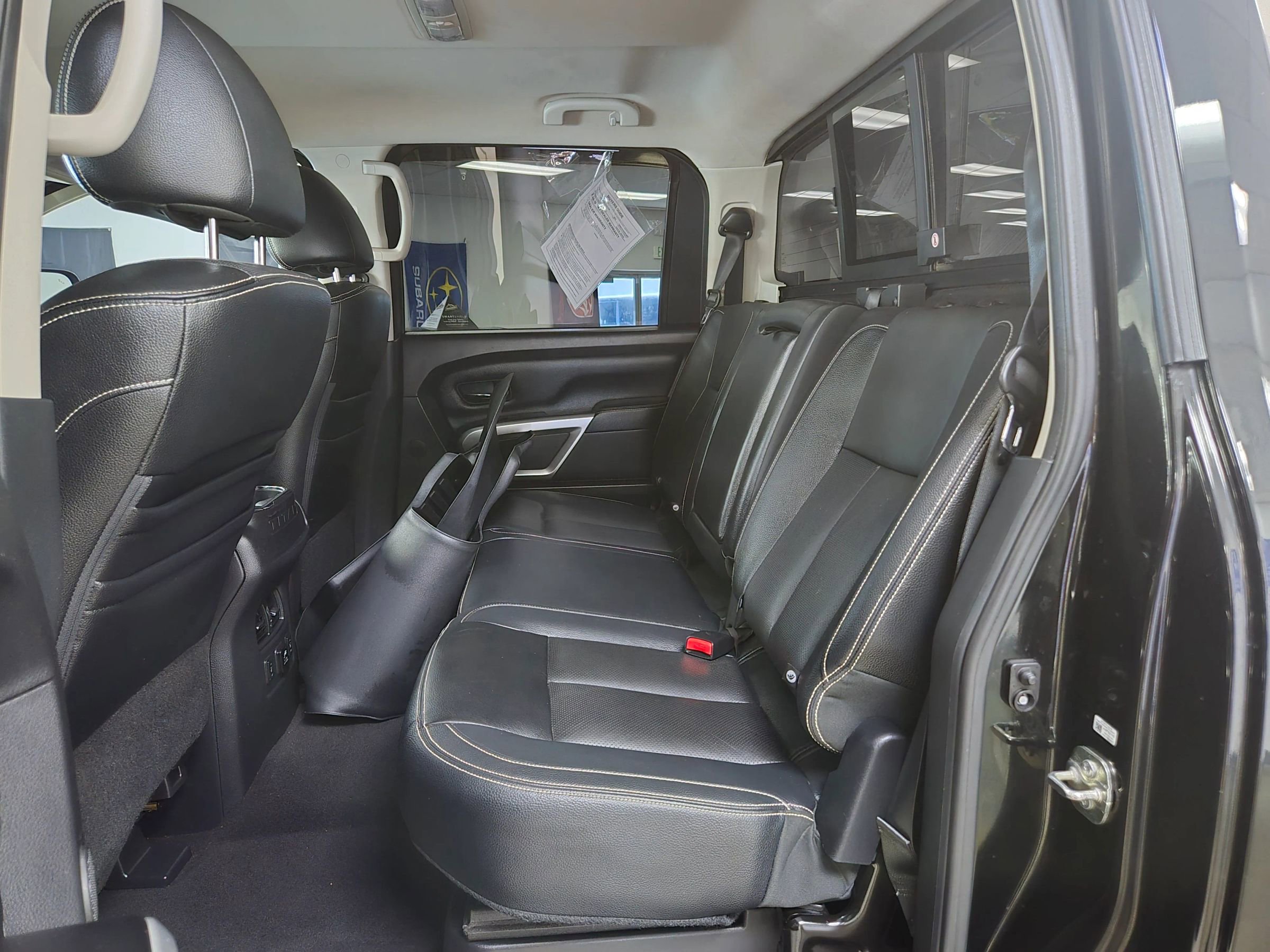 Used 2016 Nissan Titan PRO-4X w/ Pro-4x Convenience Package AWD/4WD image 17