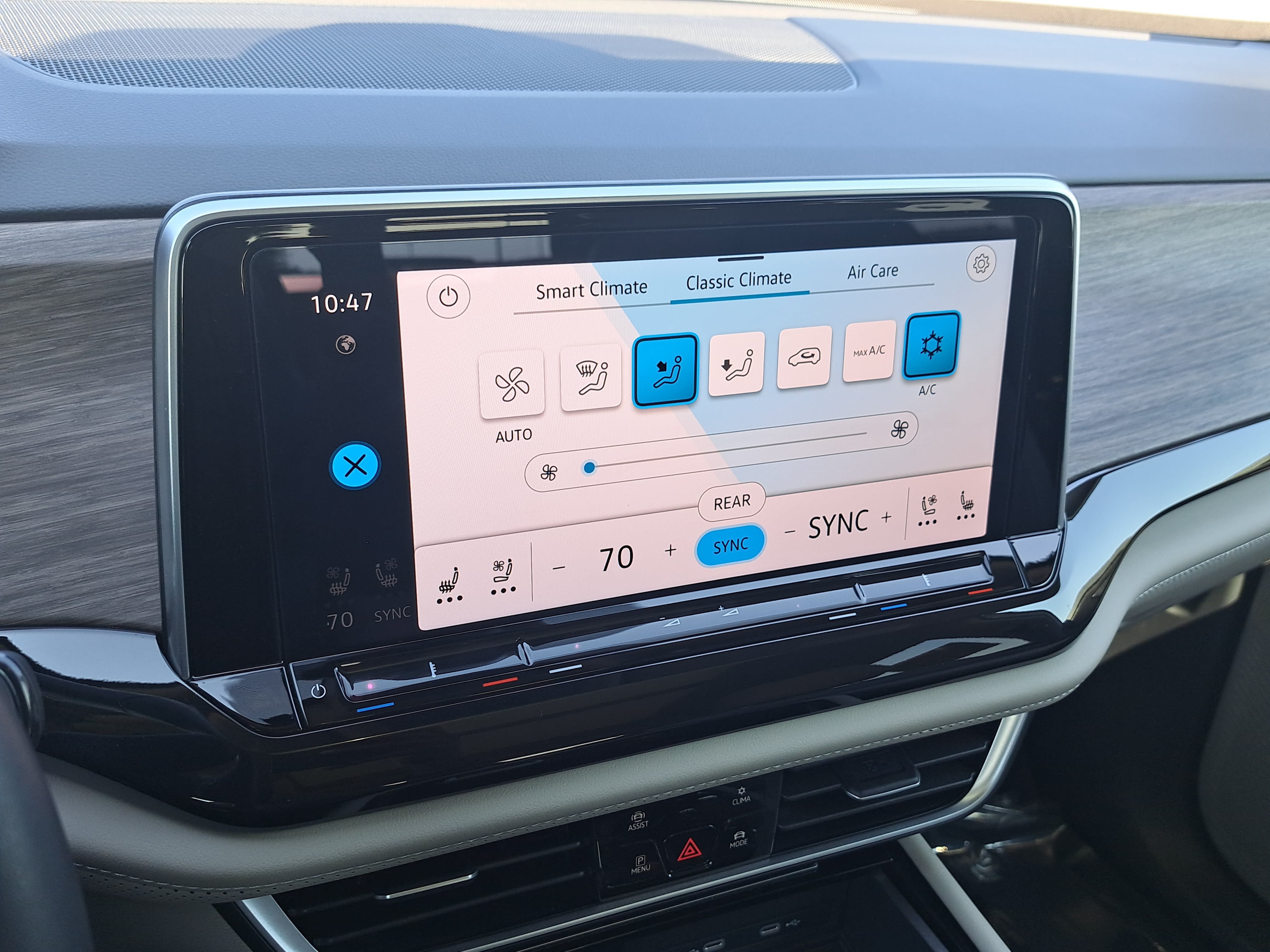 Certified 2026 Volkswagen Atlas SEL AWD/4WD image 23