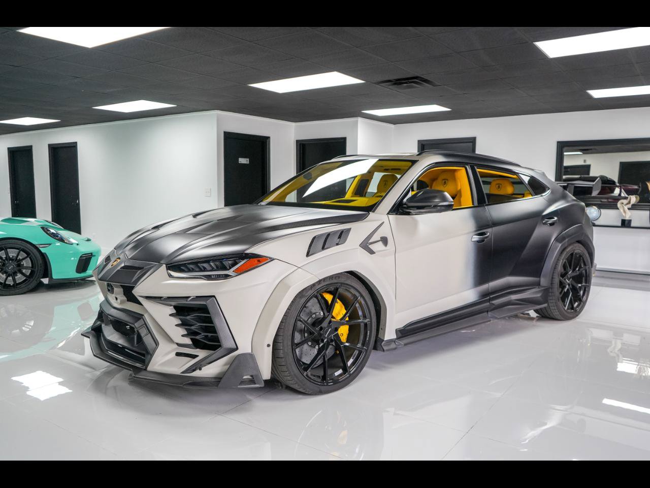 Used 2021 Lamborghini Urus