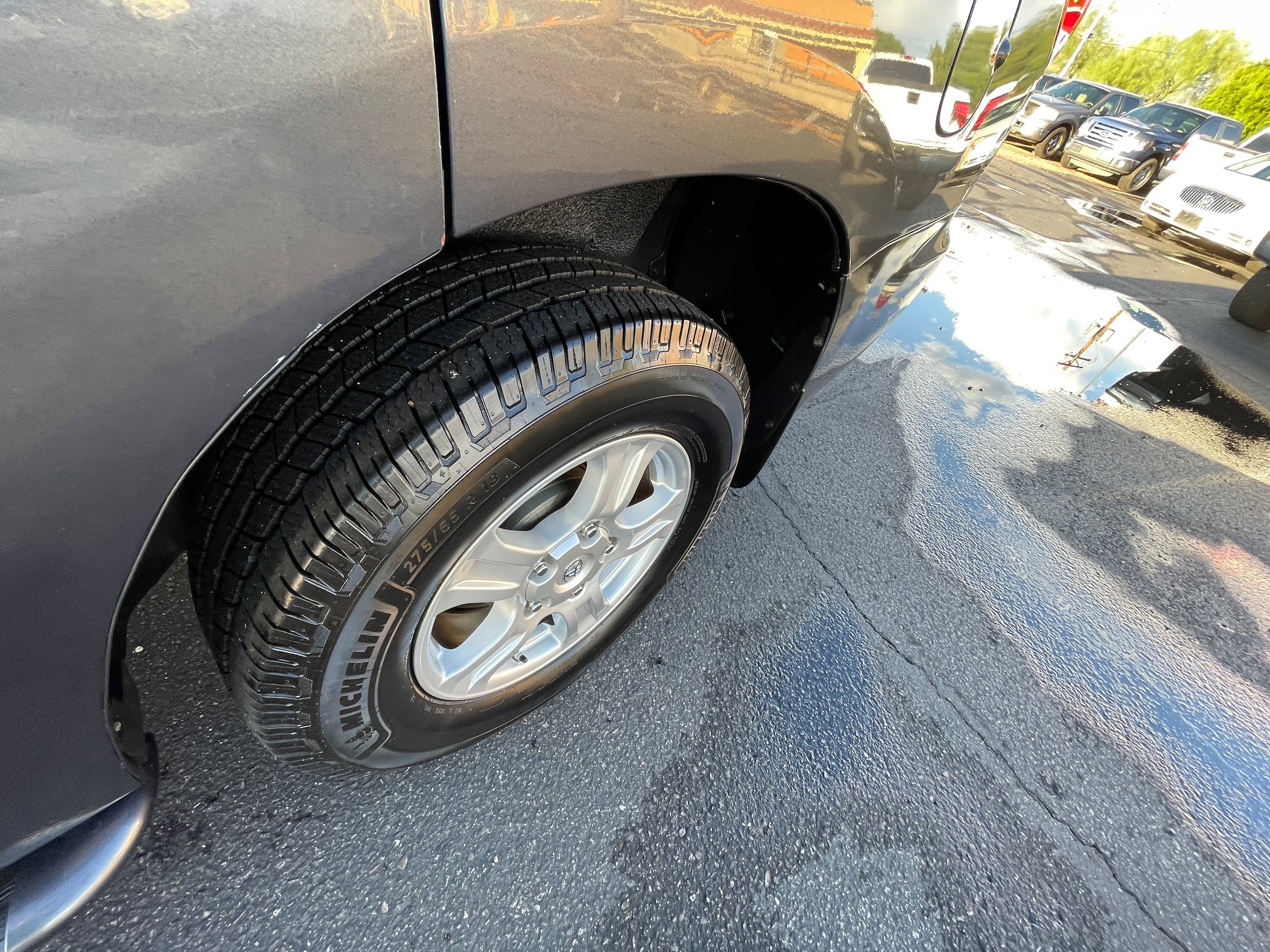 Used 2008 Toyota Sequoia SR5 w/ Pwr Driver Seat Pkg RWD image 12