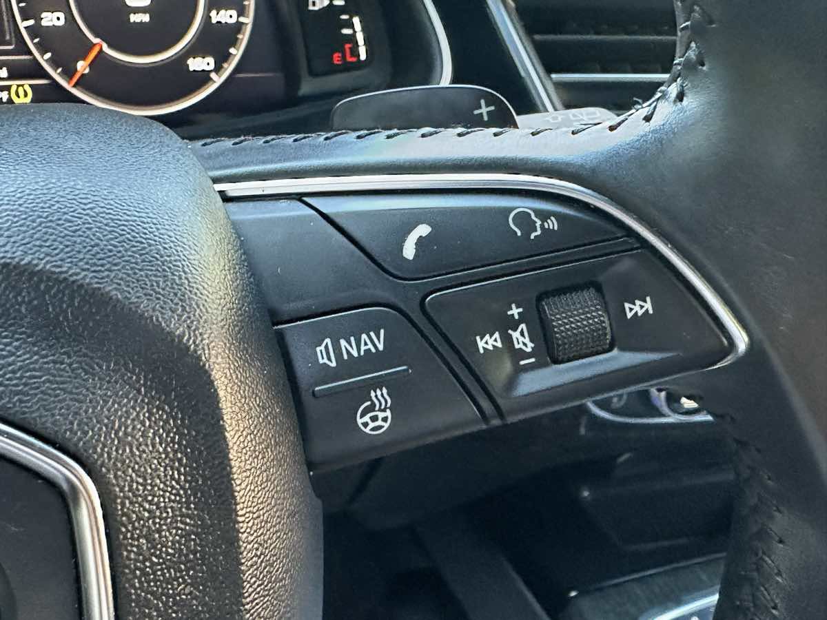 Used 2017 Audi Q7 3.0T Premium Plus w/ Premium Plus Package AWD/4WD image 28