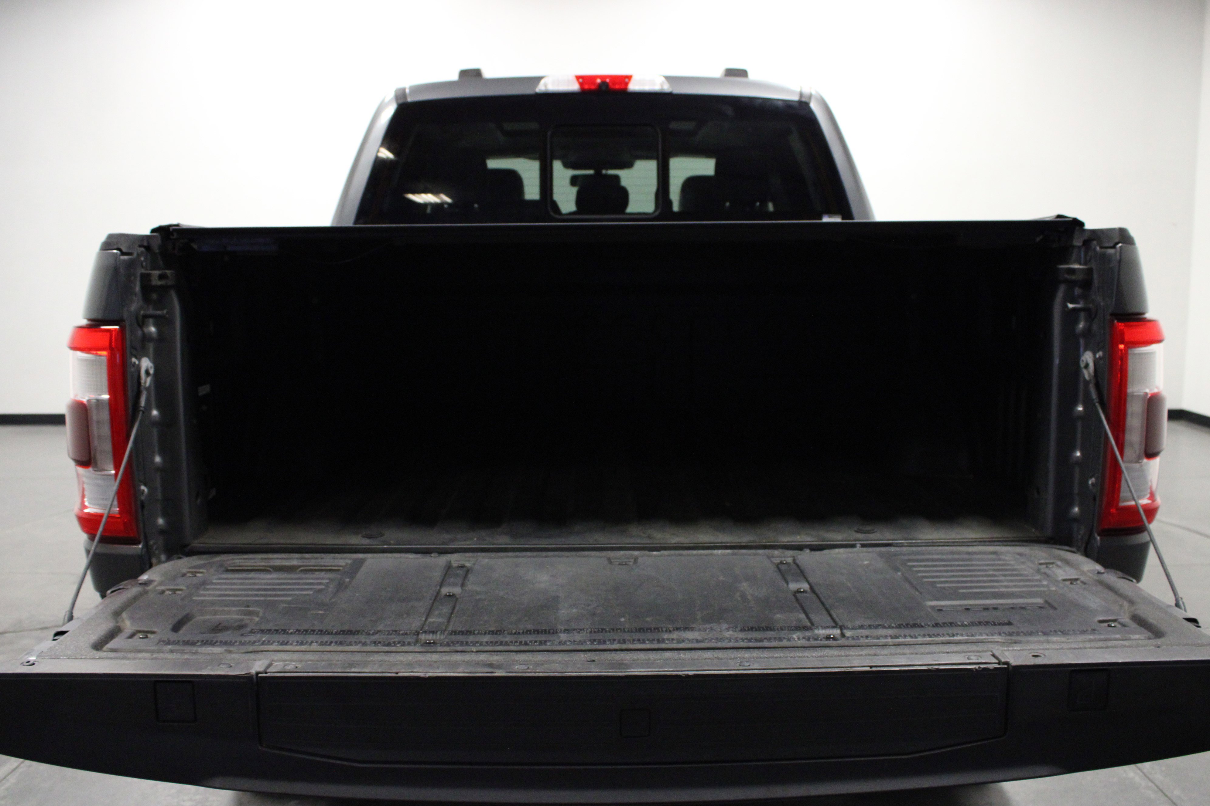 Used 2021 Ford F150 Limited image 14