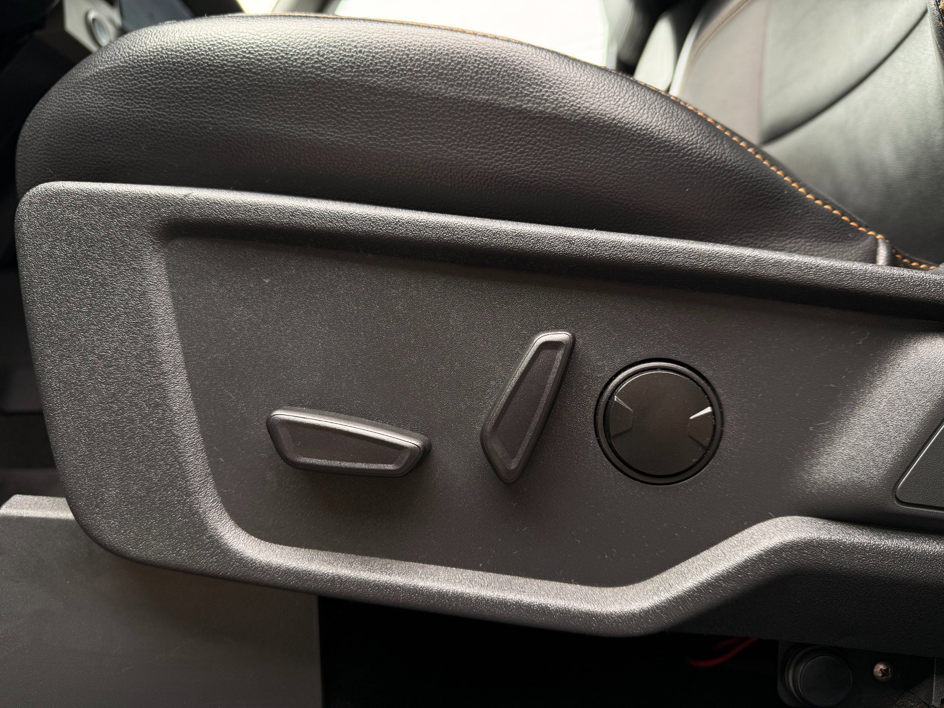 Used 2022 Ford Bronco Badlands image 15