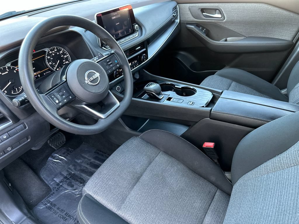 Used 2023 Nissan Rogue SV FWD image 9