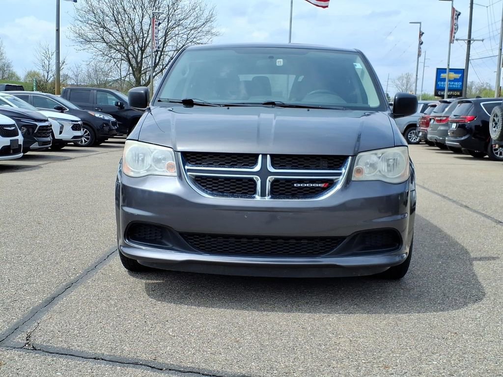 Used 2016 Dodge Grand Caravan SE w/ Quick Order Package 29E SE FWD image 2