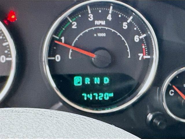 Used 2018 Jeep Wrangler Unlimited Sport w/ Connectivity Group AWD/4WD image 16