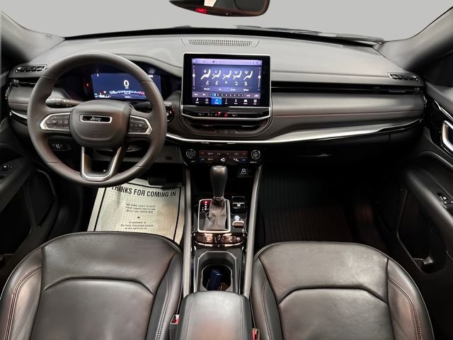 Used 2025 Jeep Compass Trailhawk w/ Trailhawk Elite Group image 12