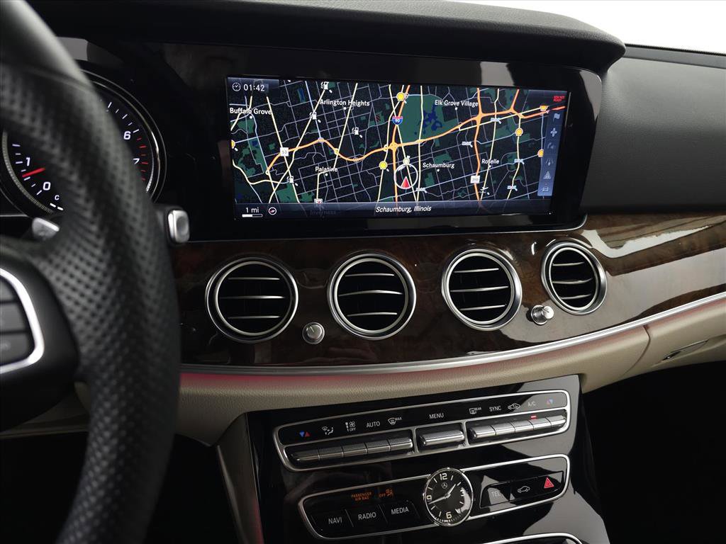 Used 2017 Mercedes-Benz E 300 4MATIC image 22