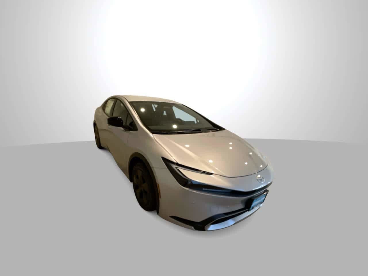 New 2026 Toyota Prius Plug-In Hybrid FWD image 2