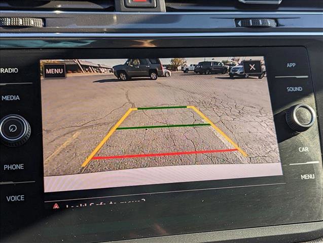 Used 2020 Volkswagen Tiguan SE image 14