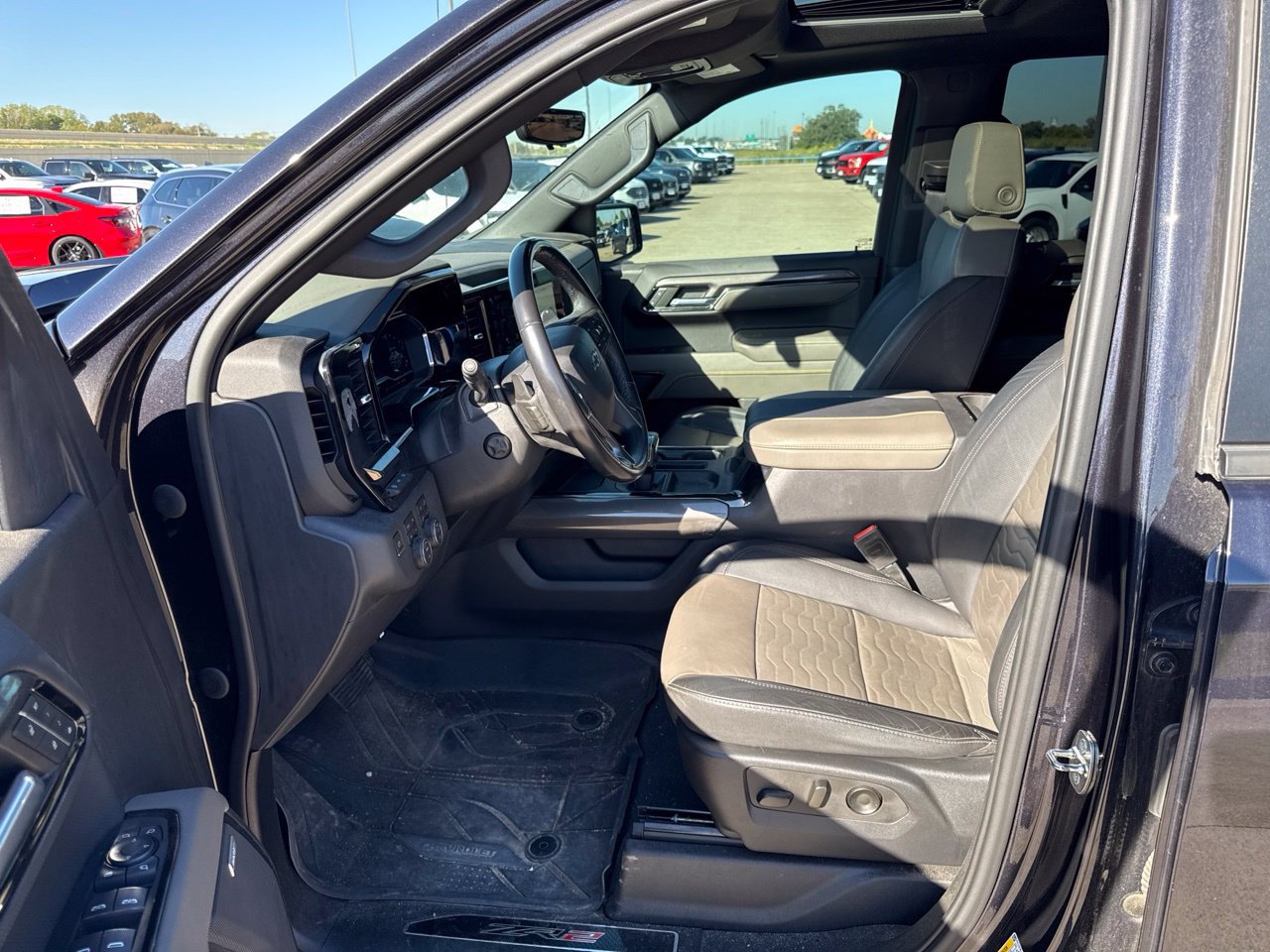 Used 2023 Chevrolet Silverado 1500 ZR2 w/ Technology Package AWD/4WD image 18