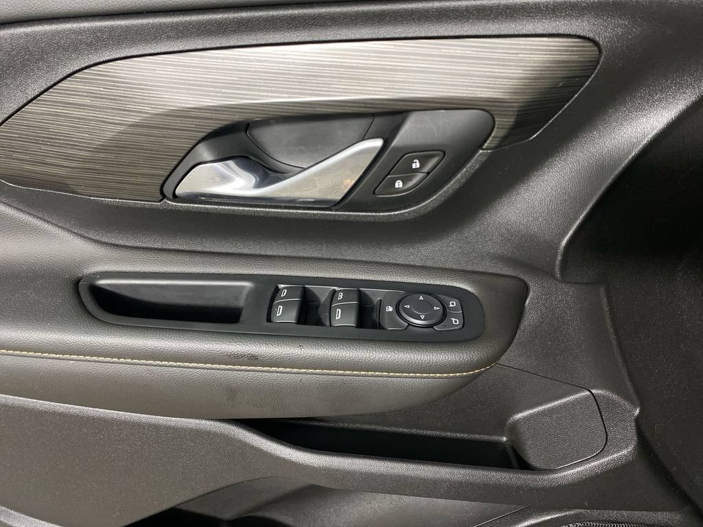 Certified 2020 GMC Terrain SLT w/ LPO, Floor Liner Package FWD image 13