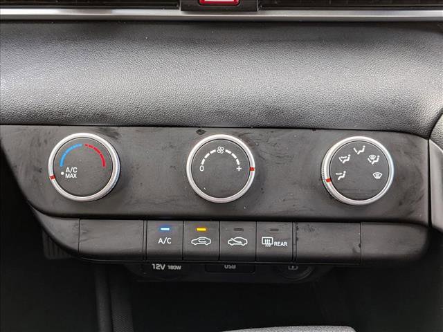 Used 2021 Hyundai Elantra SE image 14
