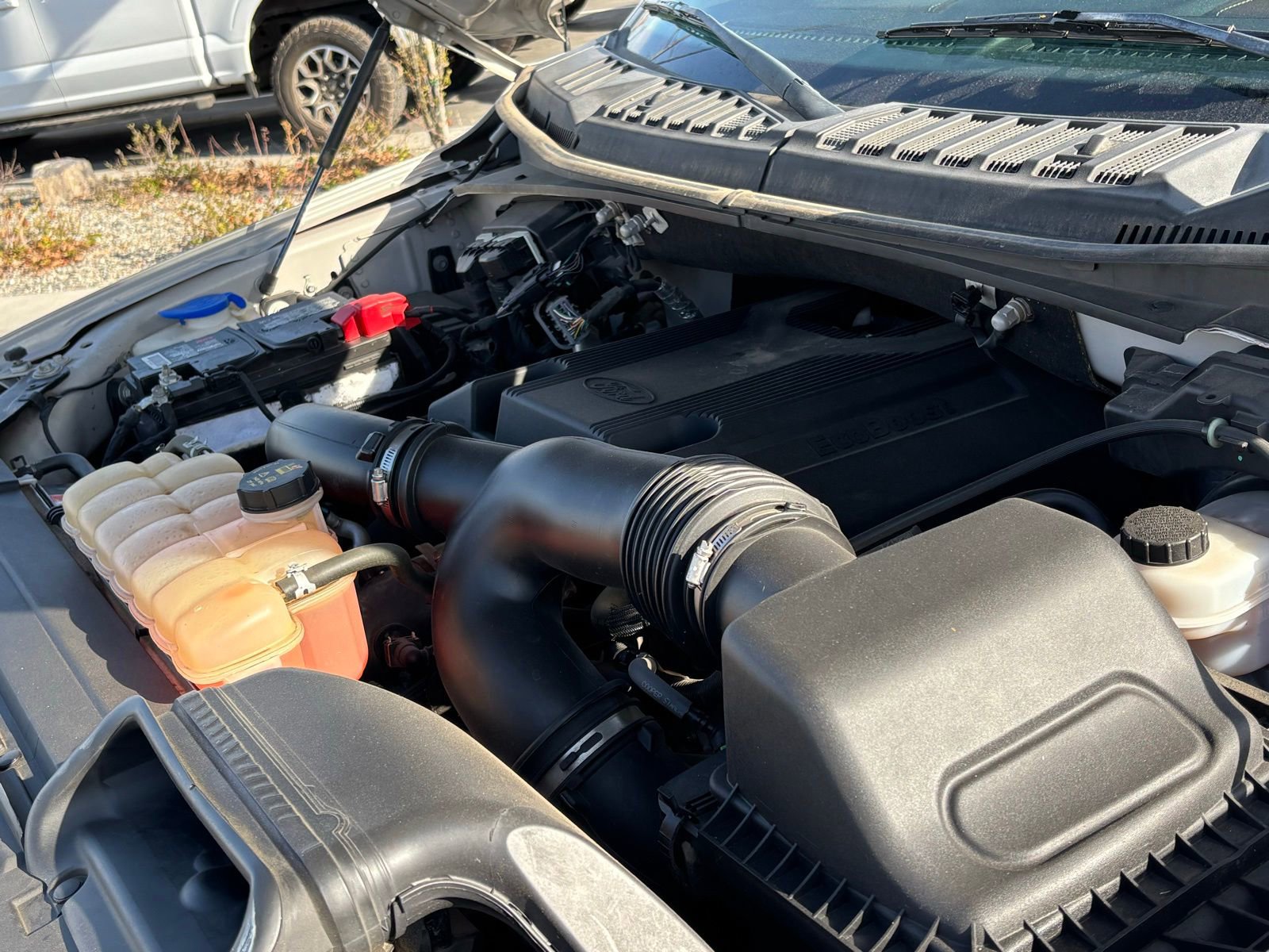 Used 2018 Ford F150 Lariat w/ Equipment Group 501A Mid AWD/4WD image 28
