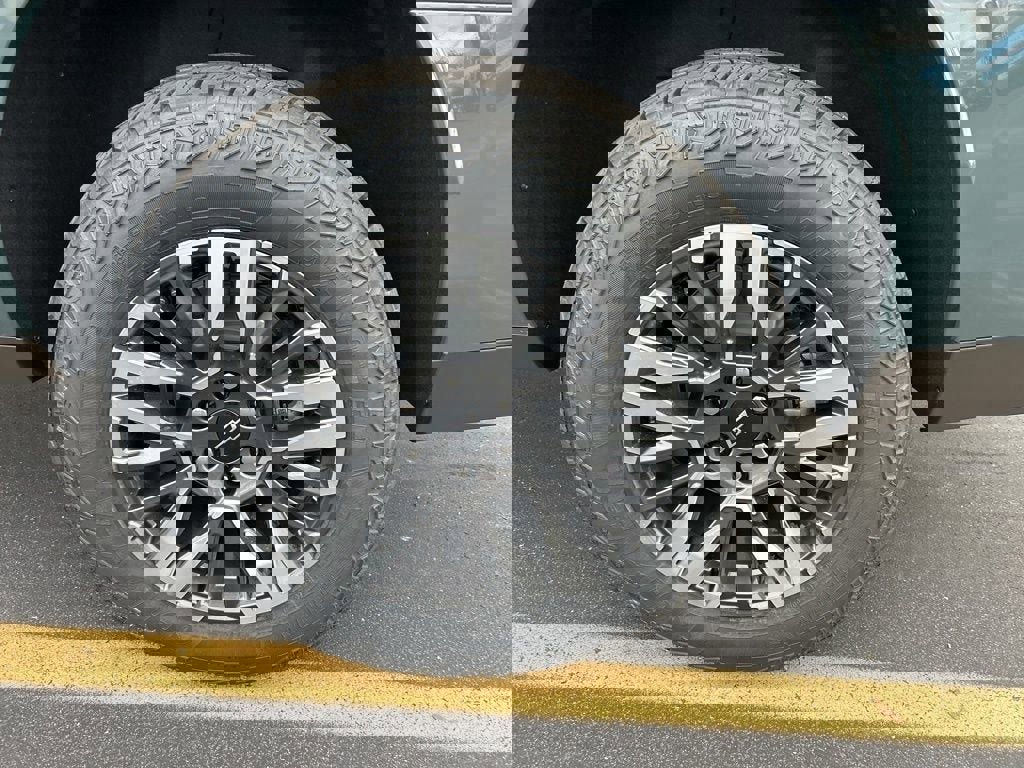 New 2026 Chevrolet Suburban Z71 w/ Comfort Package image 48