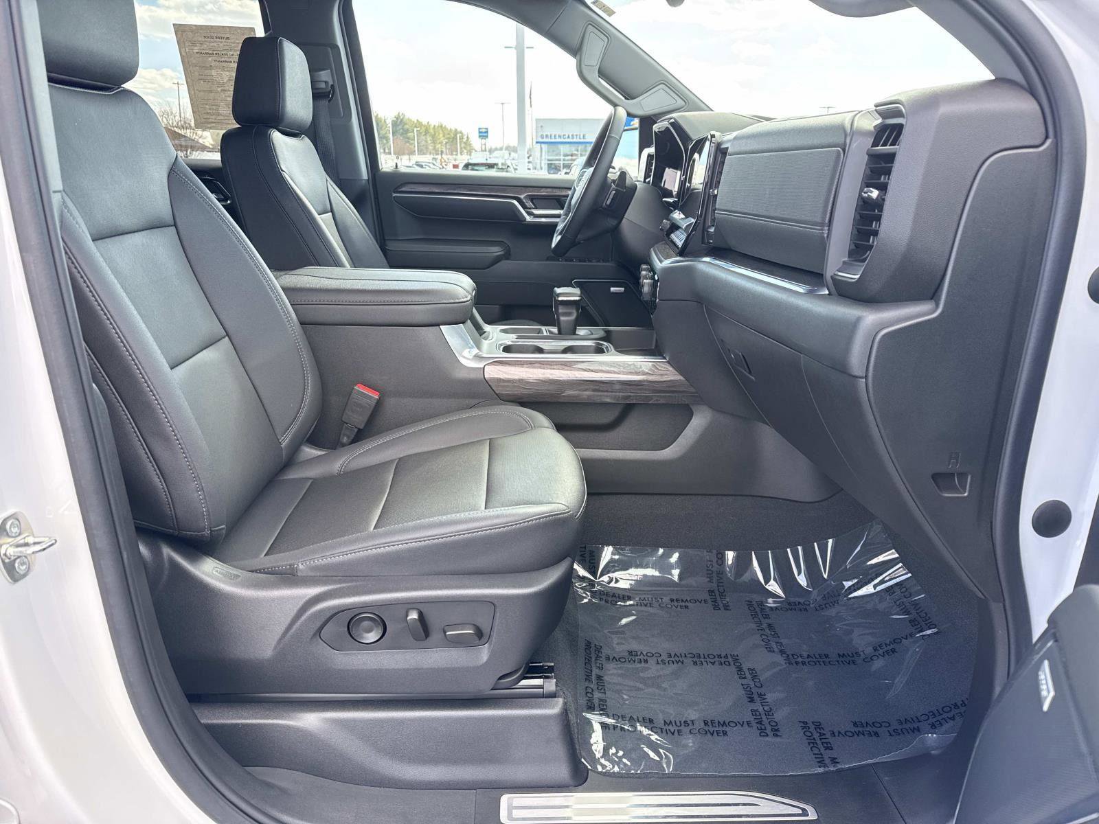 Used 2023 Chevrolet Silverado 1500 LTZ image 18