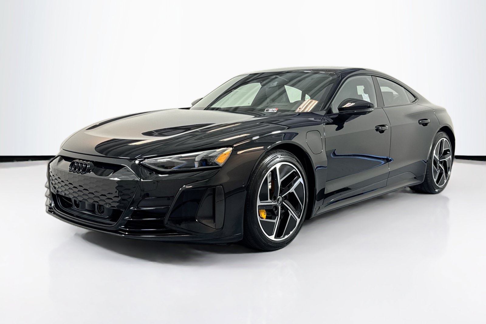 Used 2023 Audi RS e-tron GT w/ Carbon Performance Package AWD/4WD image 1
