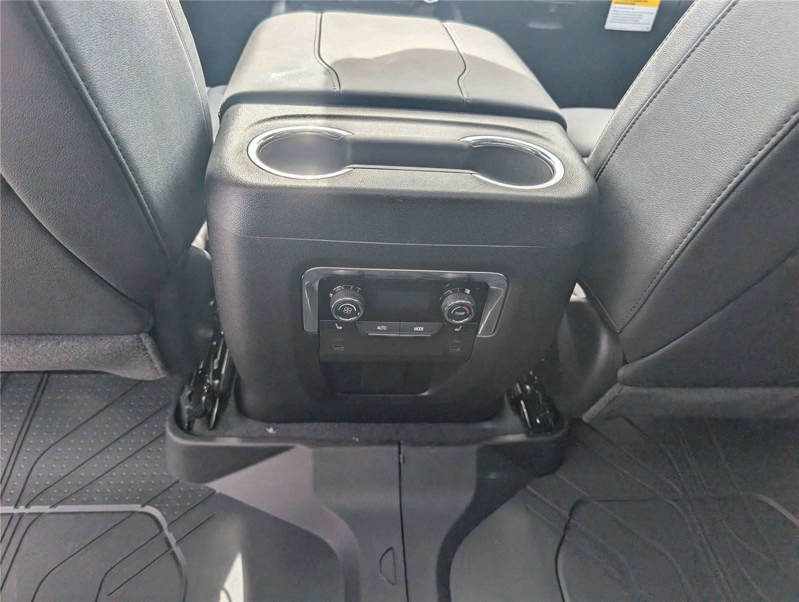 New 2027 Chevrolet Tahoe LT w/ Advanced Technology Package AWD/4WD image 18